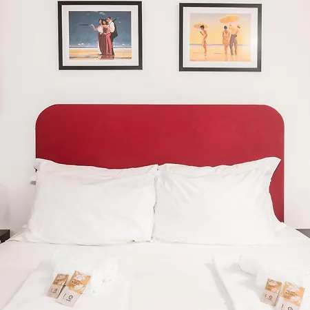 Suites Campo De' Fiori - Zen18-19-20 Rome Exterior photo